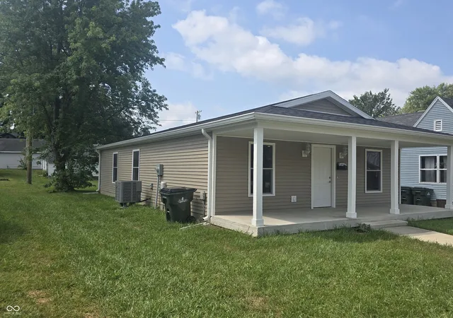 2nd image of 323 W Walnut St, Greensburg, IN 47240 | MLS# 22117115