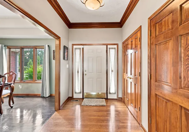 2nd image of 10940 Olivia Ct, Indianapolis, IN 46234 | MLS# 22117117