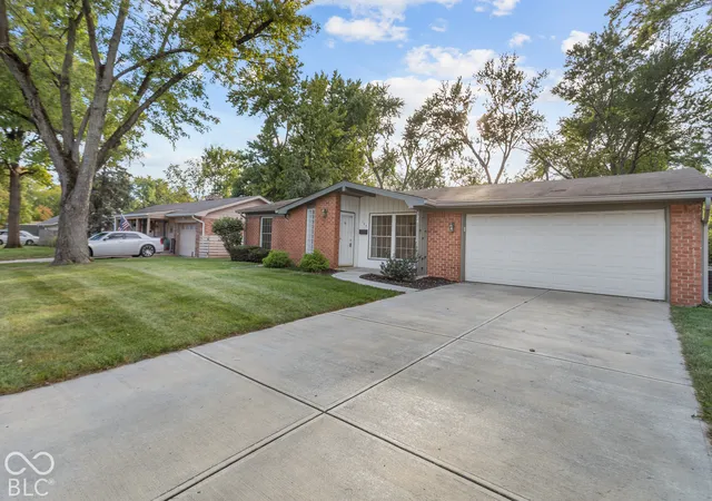 Photo 2 of Single family home for sale at 124 Sherman Dr, Carmel, IN 46032 | MLS# 22117131 | Listing updated on 2026-10-09