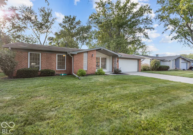 Photo 3 of Single family home for sale at 124 Sherman Dr, Carmel, IN 46032 | MLS# 22117131 | Listing updated on 2026-10-09