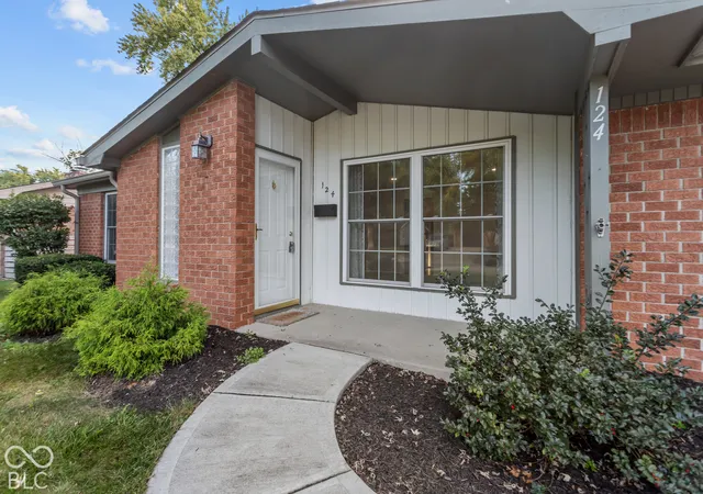 Photo 3 of Single family home for sale at 124 Sherman Dr, Carmel, IN 46032 | MLS# 22117131 | Listing updated on 2026-10-09