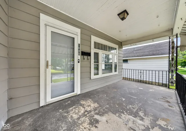 Photo 4 of Single family home for sale at 1040 S Locke St, Kokomo, IN 46902 | MLS# 22117135 | Listing updated on 2026-09-30