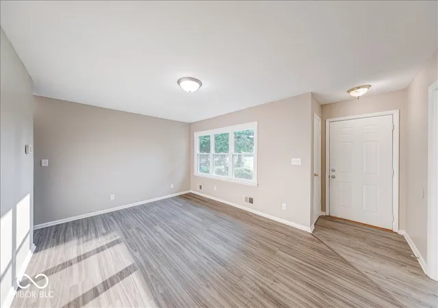 Photo 3 of Sale Pending at 3818 N Layman Ave, Indianapolis, IN 46226 | MLS# 22117156 | Listing updated on 2026-09-02