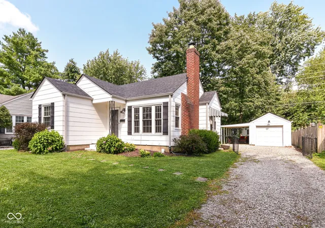 Photo 1 of Single family home for sale at 5323 Rosslyn Ave, Indianapolis, IN 46220 | MLS# 22117157 | Listing updated on 2026-10-01