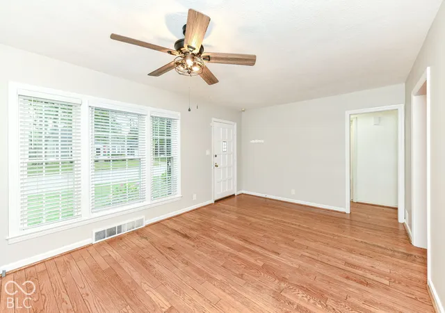 Photo 3 of Single family home for sale at 5323 Rosslyn Ave, Indianapolis, IN 46220 | MLS# 22117157 | Listing updated on 2026-10-01