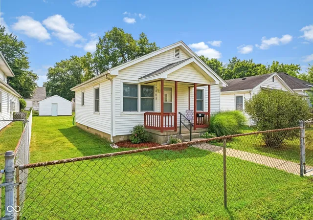 2nd image of 515 N Cherry St, Columbus, IN 47201 | MLS# 22117169