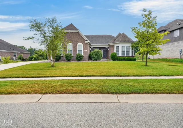 1st image of 193 Little Ben Ln, Greenwood, IN 46142 | MLS# 22117174