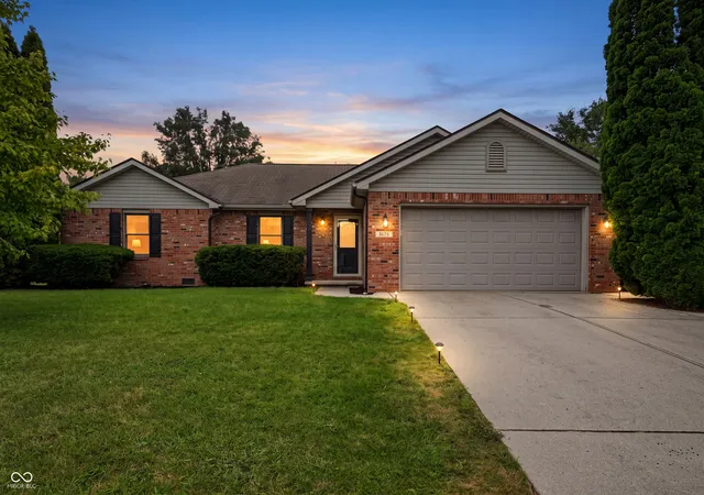 Photo 2 of Single family home for sale at 3075 Oakmont Dr, Lapel, IN 46051 | MLS# 22117178 | Listing updated on 2026-08-25