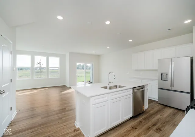 2nd image of 705 Garrow Dr, Westfield, IN 46074 | MLS# 22117196