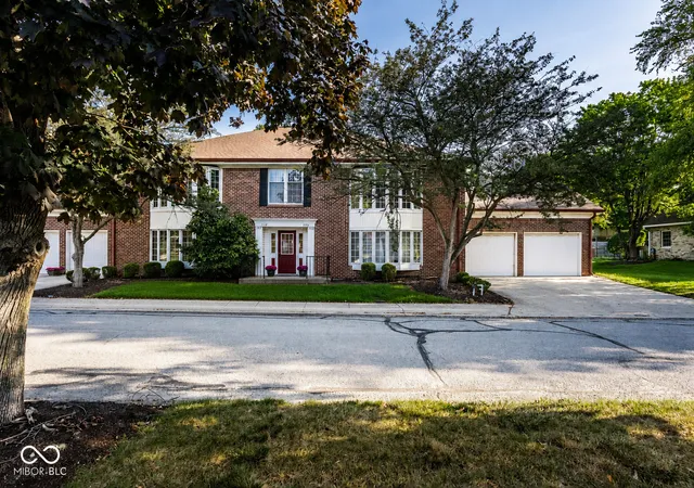 Condo for sale at 1316 Kings Cvs Ct, Indianapolis, IN 46260 | MLS# 22117206