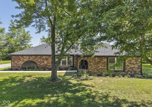 2nd image of 8162 W Fall Rd, Thorntown, IN 46071 | MLS# 22117211