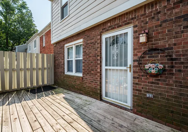 Photo 3 of Sale Pending at 101 Carmelaire Dr, Carmel, IN 46032 | MLS# 22117217 | Listing updated on 2026-09-03