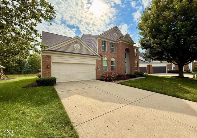 Photo 3 of Single family home for sale at 6225 Awl Ct, Noblesville, IN 46062 | MLS# 22117220 | Listing updated on 2026-08-25