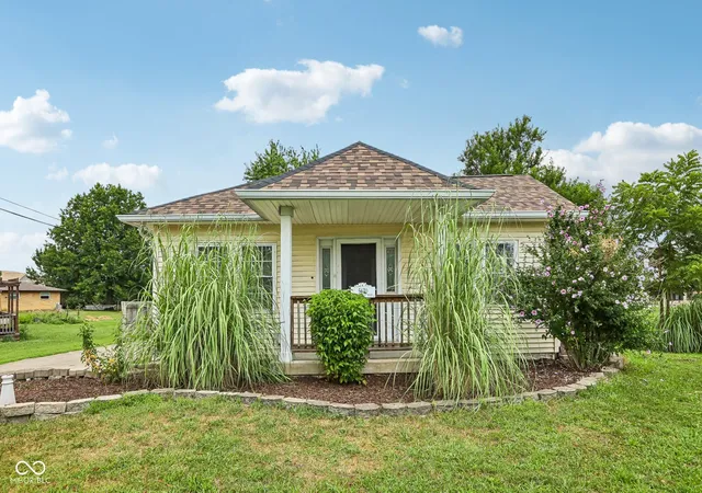 Photo 1 of Single family home for sale at 5670 W Mooresville Rd, Indianapolis, IN 46221 | MLS# 22117232 | Listing updated on 2026-09-06