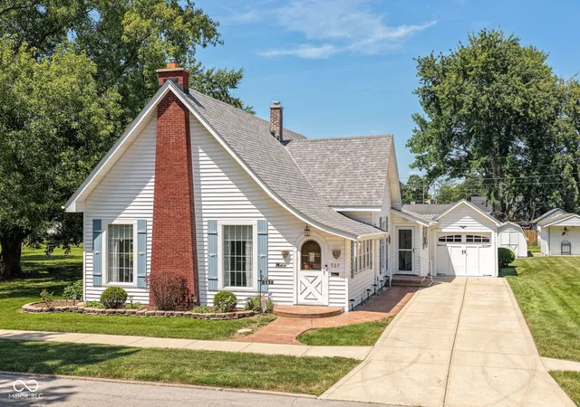 1st image of 507 E 8th St, Sheridan, IN 46069 | MLS# 22117245