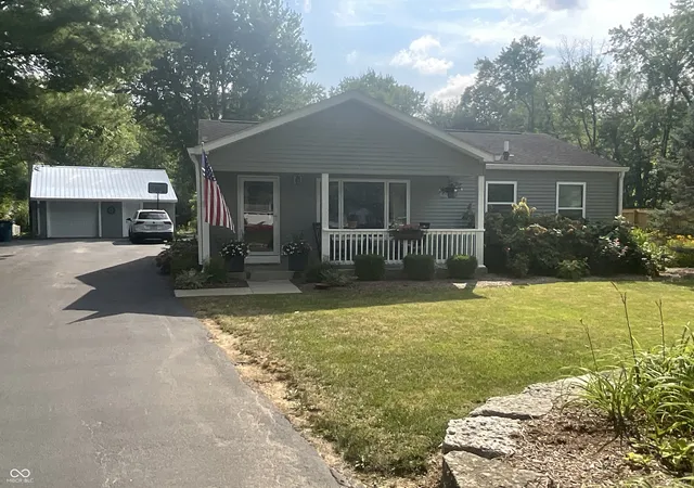 1st image of 525 Arthur Dr, Carmel, IN 46280 | MLS# 22117251