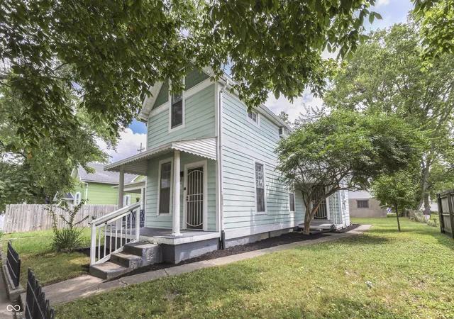 Photo 2 of Sale Pending at 1315 S Sheffield Ave, Indianapolis, IN 46221 | MLS# 22117252 | Listing updated on 2026-08-31