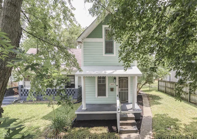 Photo 3 of Sale Pending at 1315 S Sheffield Ave, Indianapolis, IN 46221 | MLS# 22117252 | Listing updated on 2026-08-31