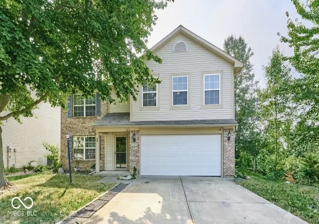 1st image of 827 Treyburn Lakes Wy, Indianapolis, IN 46239 | MLS# 22117261