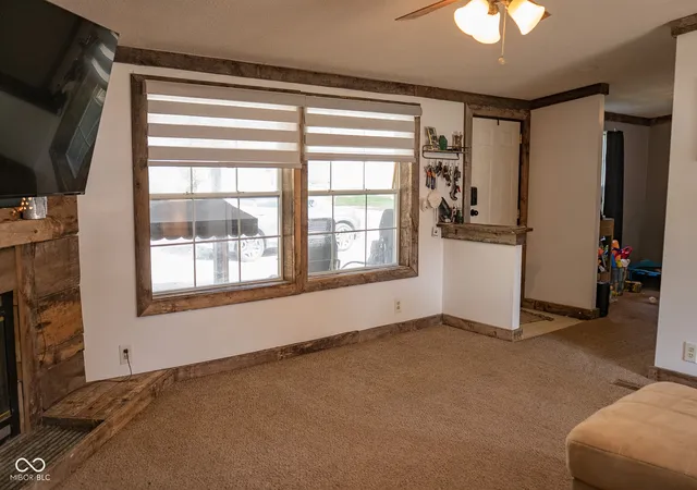 5th image of 102 S Vernon St, Waynetown, IN 47990 | MLS# 22117266