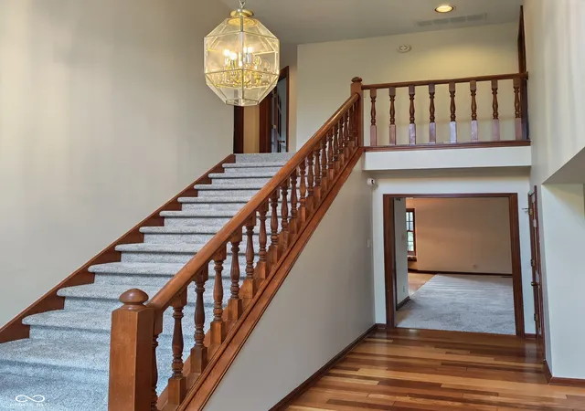 3rd image of 871 Franklin Tr, Zionsville, IN 46077 | MLS# 22117268