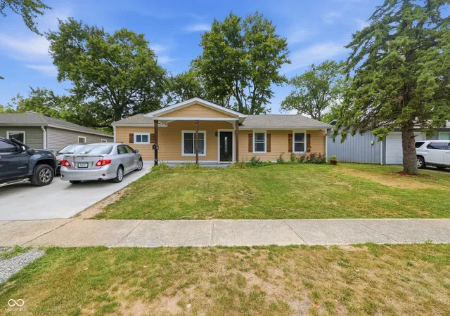 2nd image of 3570 Christopher Ln, Indianapolis, IN 46224 | MLS# 22117273