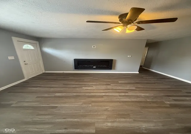 Photo 3 of Single family home for sale at 3458 W Perry St, Indianapolis, IN 46221 | MLS# 22117275 | Listing updated on 2026-08-28