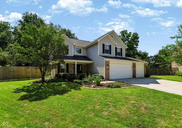 2nd image of 5423 Mesa Verde Dr, Indianapolis, IN 46237 | MLS# 22117277