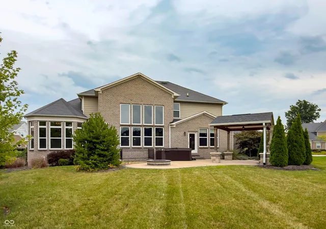 2nd image of 2480 Still Creek Dr, Zionsville, IN 46077 | MLS# 22117284