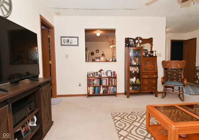 3rd image of 410 Lockerbie Ln, Pittsboro, IN 46167 | MLS# 22117289