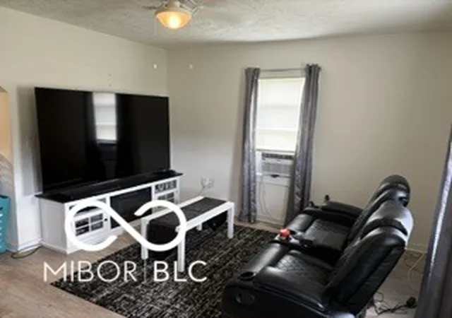 4th image of 2402 W 30Th St, Anderson, IN 46016 | MLS# 22117307