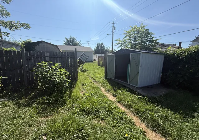 13th image of 119 N 10th St, Elwood, IN 46036 | MLS# 22117308