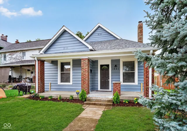 2nd image of 1021 N Gale St, Indianapolis, IN 46201 | MLS# 22117312