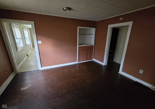 Photo 3 of Single family home for sale at 654 N Alton Ave, Indianapolis, IN 46222 | MLS# 22117314 | Listing updated on 2026-09-28