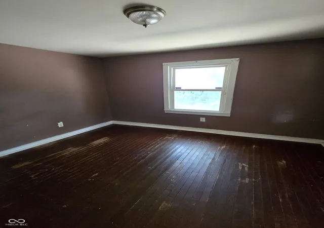 Photo 4 of Single family home for sale at 654 N Alton Ave, Indianapolis, IN 46222 | MLS# 22117314 | Listing updated on 2026-09-28