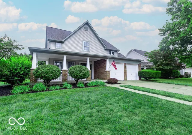 Photo 3 of Sale Pending at 3872 Cornwallis Ln, Carmel, IN 46032 | MLS# 22117321 | Listing updated on 2026-09-17