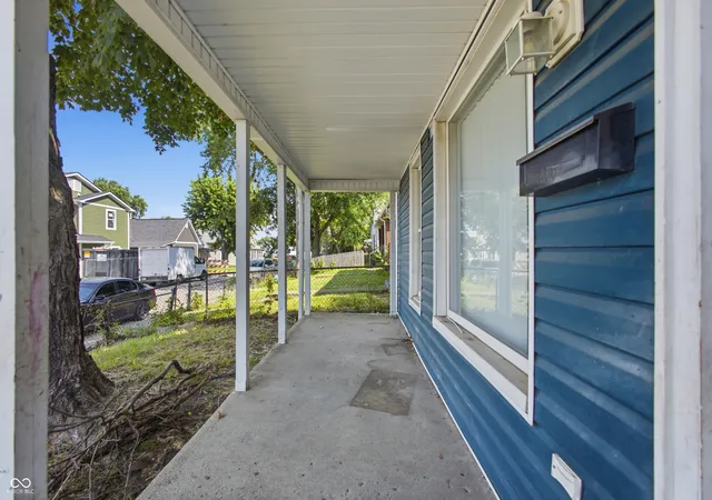 2nd image of 1849 Applegate St, Indianapolis, IN 46203 | MLS# 22117335