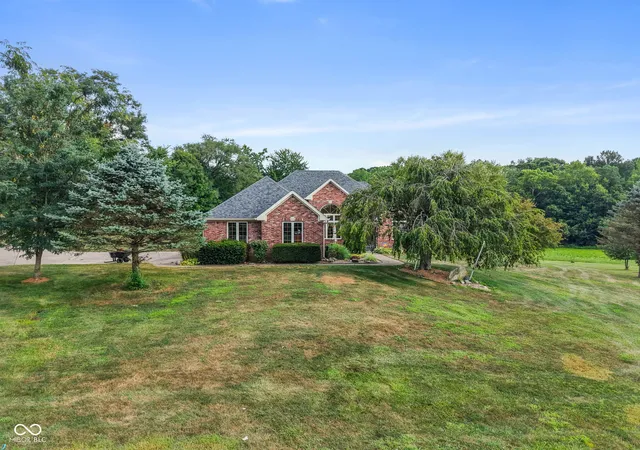 2nd image of 4833 Timber Creek Trl, Martinsville, IN 46151 | MLS# 22117342
