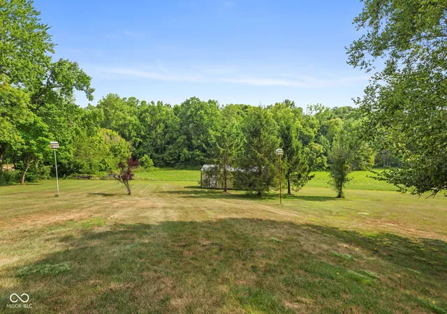 3rd image of 4833 Timber Creek Trl, Martinsville, IN 46151 | MLS# 22117342