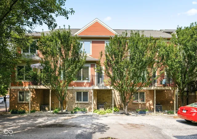 1st image of 523 Allard Pl, Indianapolis, IN 46202 | MLS# 22117346