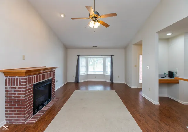 2nd image of 225 Waterford Ct, Avon, IN 46123 | MLS# 22117351