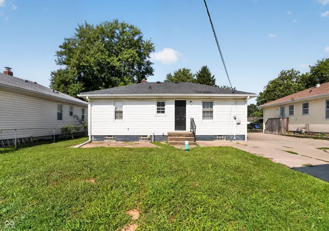 Photo 23 of Sale Pending at 375 N 19th Avenue, Beech Grove, IN 46107 | MLS# 22117352 | Listing updated on 2026-08-14