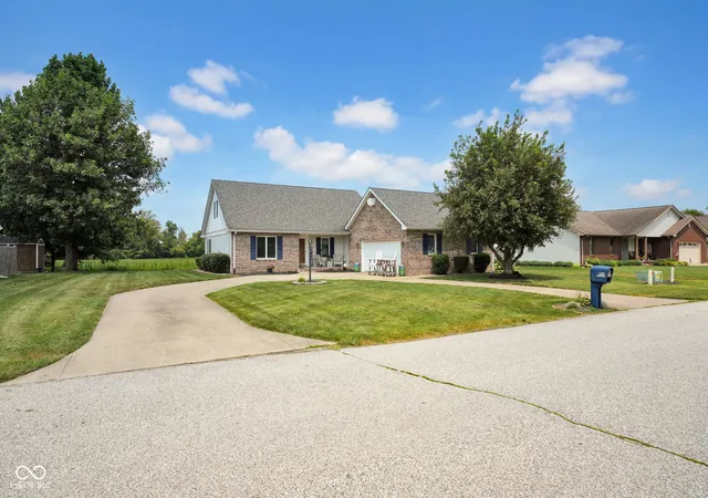 Photo 2 of Sale Pending at 8816 Rainier Rd, Seymour, IN 47274 | MLS# 22117357 | Listing updated on 2026-10-02