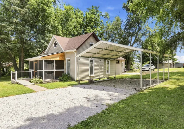 2nd image of 7891 E Blue Ridge Rd, Shelbyville, IN 46176 | MLS# 22117360