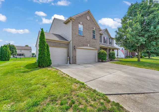 32nd image of 1089 Preakness Dr, Avon, IN 46123 | MLS# 22117362