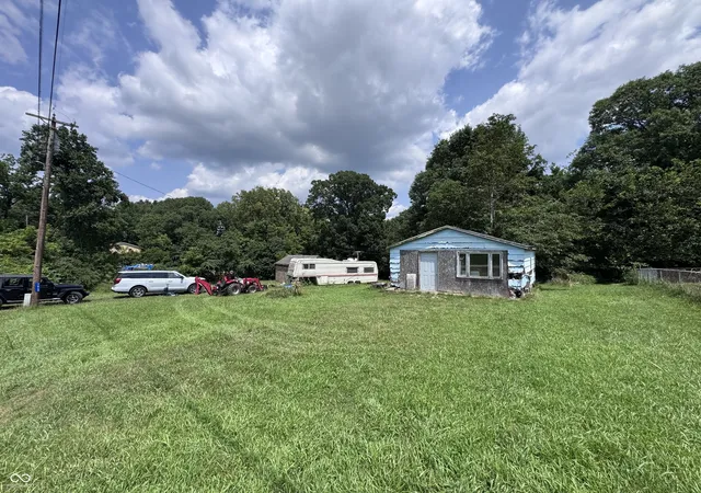 1st image of 1612 N Lane Dr, Bloomington, IN 47404 | MLS# 22117368