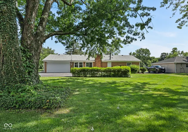 2nd image of 7806 E 71st St, Indianapolis, IN 46256 | MLS# 22117371