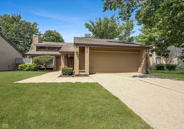1st image of 670 Carya Sq, Columbus, IN 47201 | MLS# 22117379