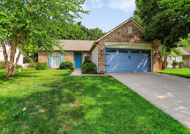 Photo 3 of Single family home for sale at 10680 Ashview Dr, Fishers, IN 46038 | MLS# 22117398 | Listing updated on 2026-09-25