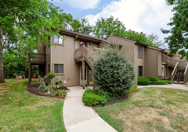 2nd image of 93 Lookout Ridge Dr #24U, Columbus, IN 47201 | MLS# 22117411
